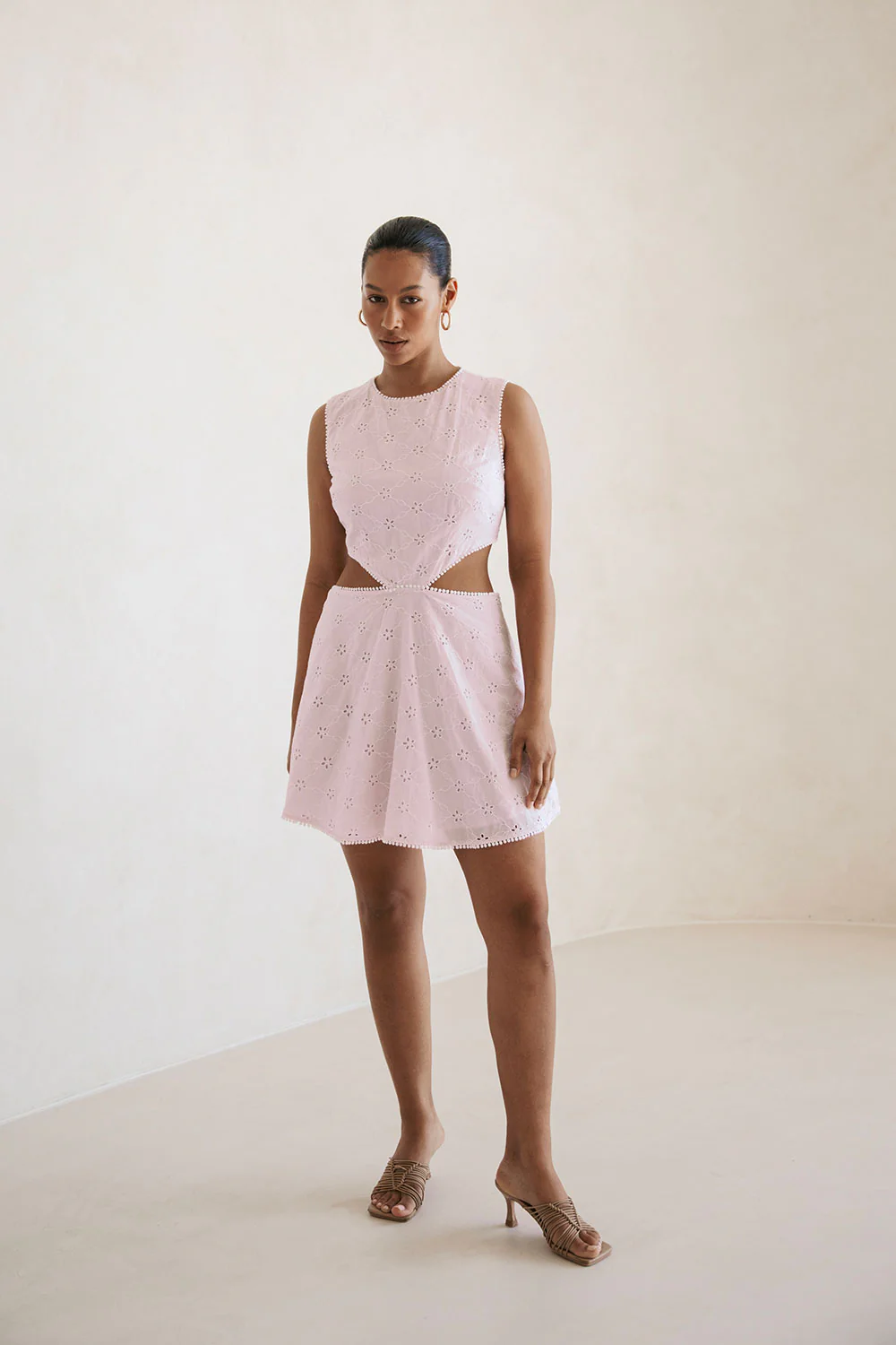 SAMPLE-Backless Labella Dress - Image 3