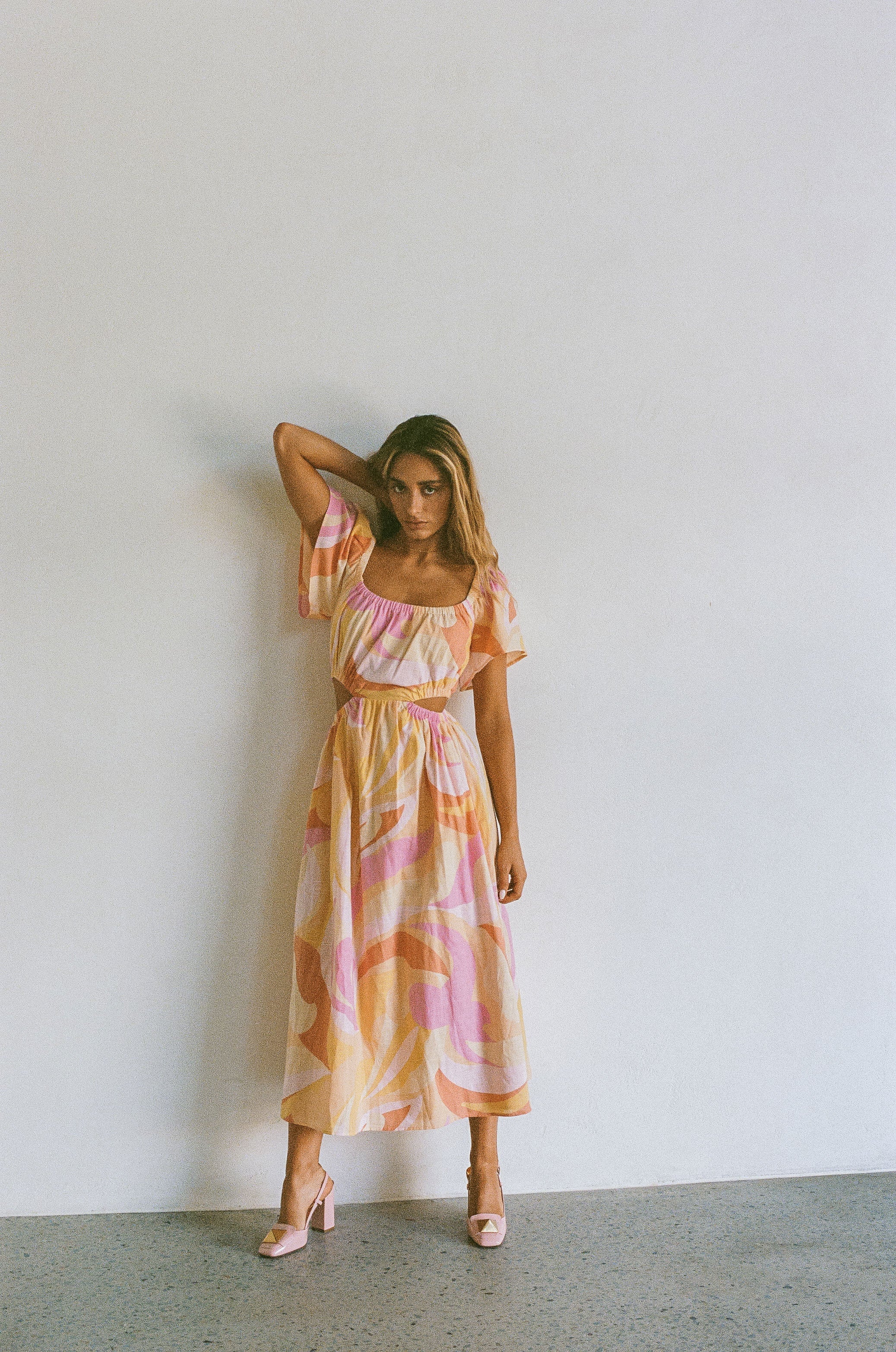 SAMPLE-Ezzy Midi Dress
