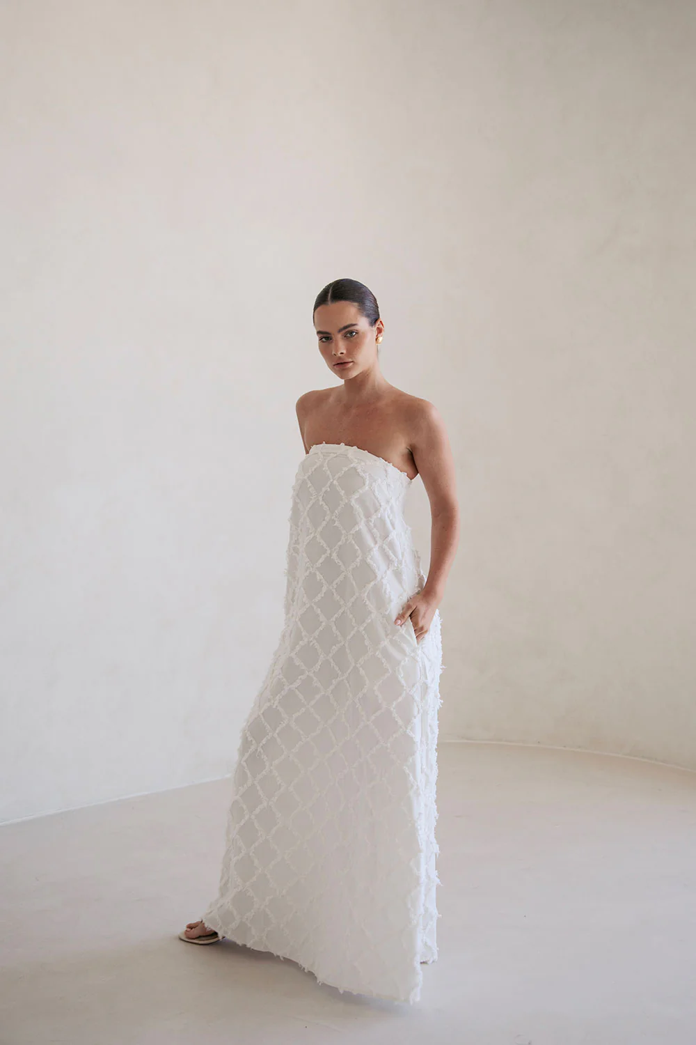 SAMPLE-Noah Dress - Image 4